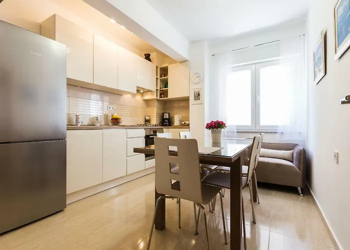 Stine Apartment