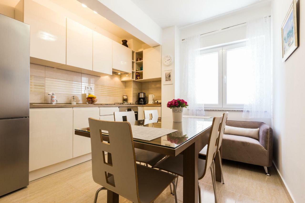 Stine Apartment *
